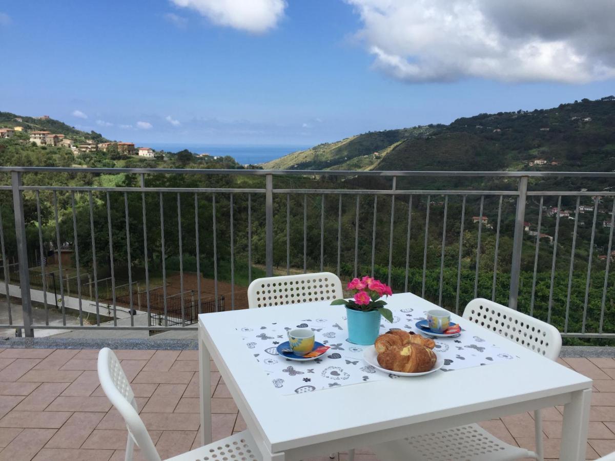 Bed and Breakfast Vista D'Amare Buonvicino Exterior foto
